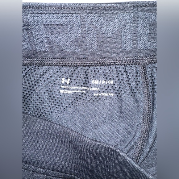 Men’s Under Armour Black Athletic Shorts in Small - Picture 3 of 3